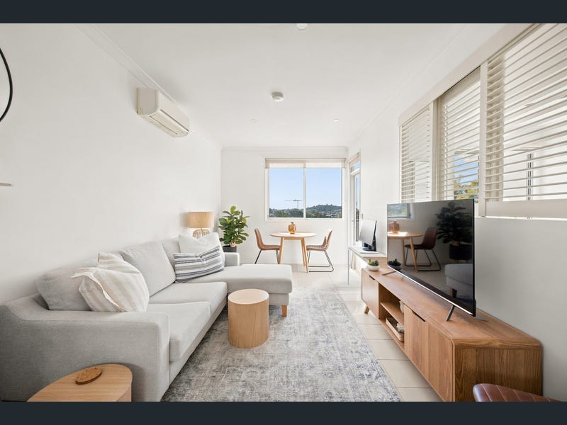10/2 Ballymore Street, Kelvin Grove