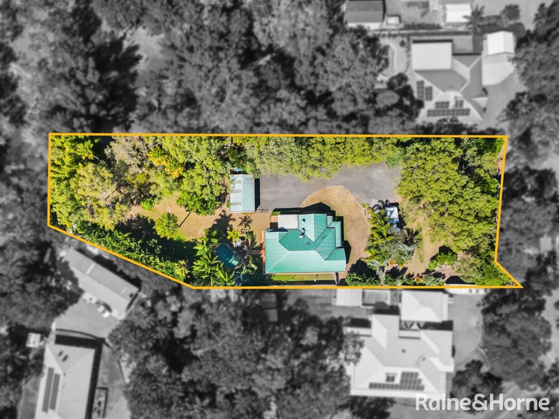 11 Woodlands Lane, Moore Park Beach