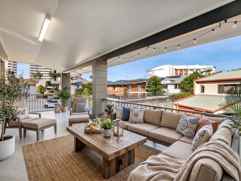 3/222 Grafton Street, Cairns North