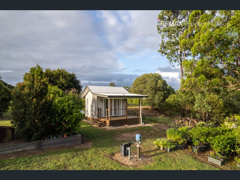 320 Arborfive Road, Glenwood