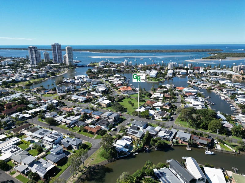 26 Stradbroke St, Biggera Waters