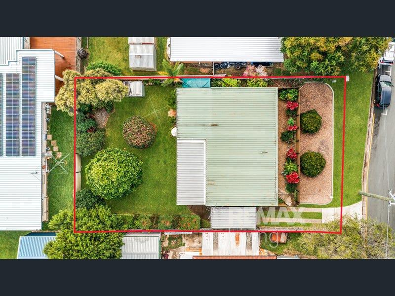 24 Houghton Avenue, Redcliffe
