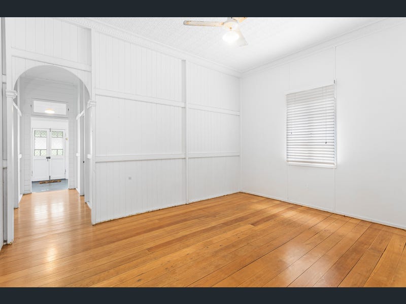 126 Derby Street, Allenstown