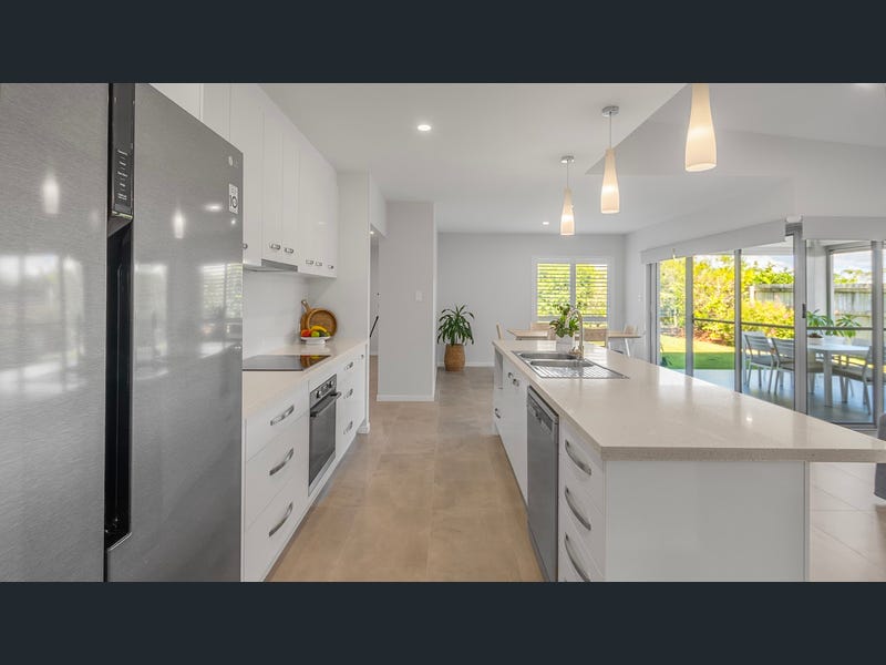 40 Surfrider Place, Mudjimba