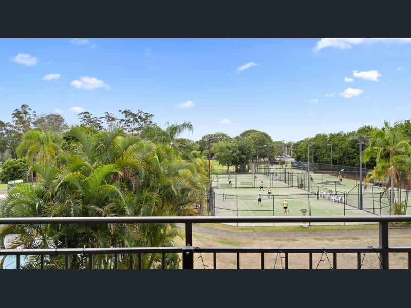12/13-27 Fairway Drive, Clear Island Waters