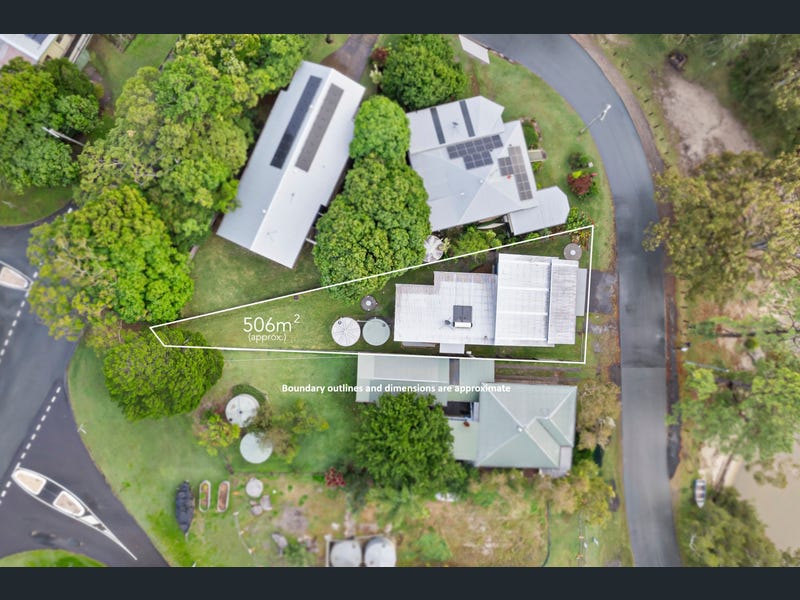 35 Urunga Parade, Boreen Point