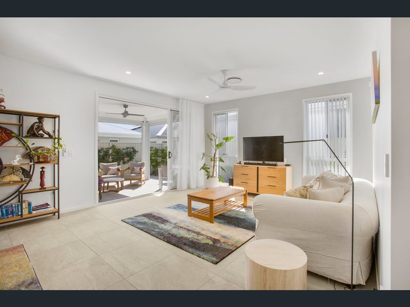 226/6 Charlston Place, Kuluin