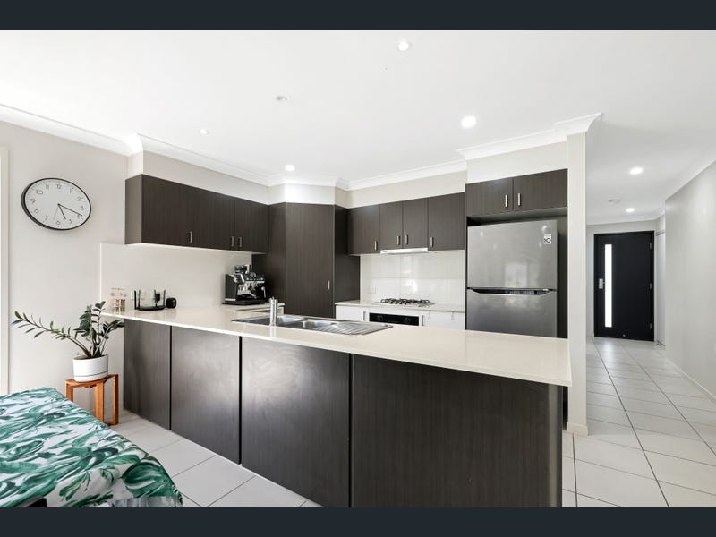 6 Pacific Place, Pacific Pines