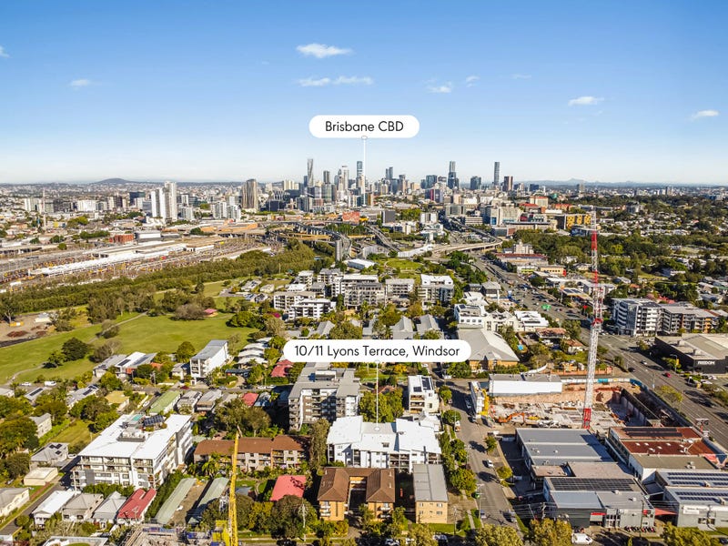 10/11 Lyons Terrace, Windsor