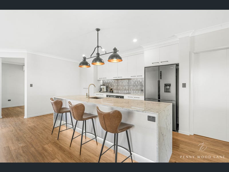 13 Mirage Court, Shoal Point