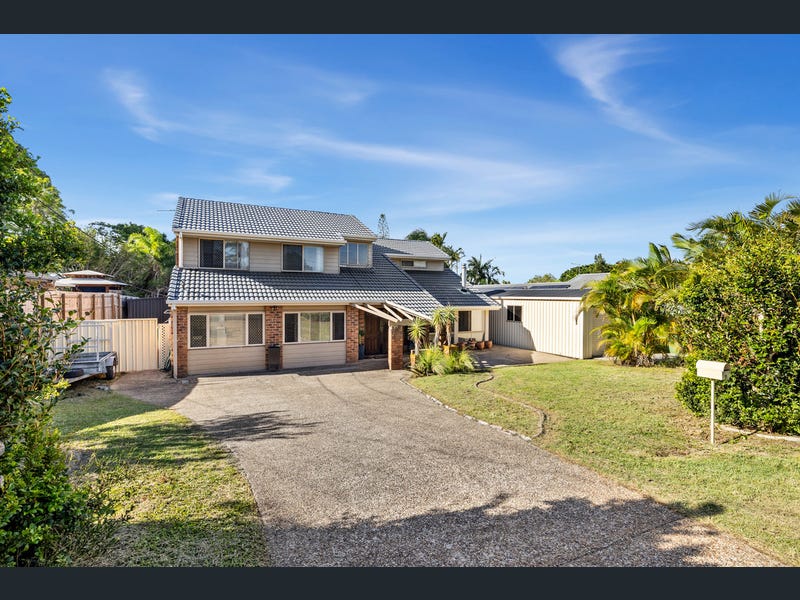 11 Hawk Parade, Thornlands