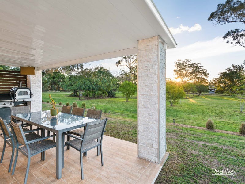 100 Peters Road, Meringandan West