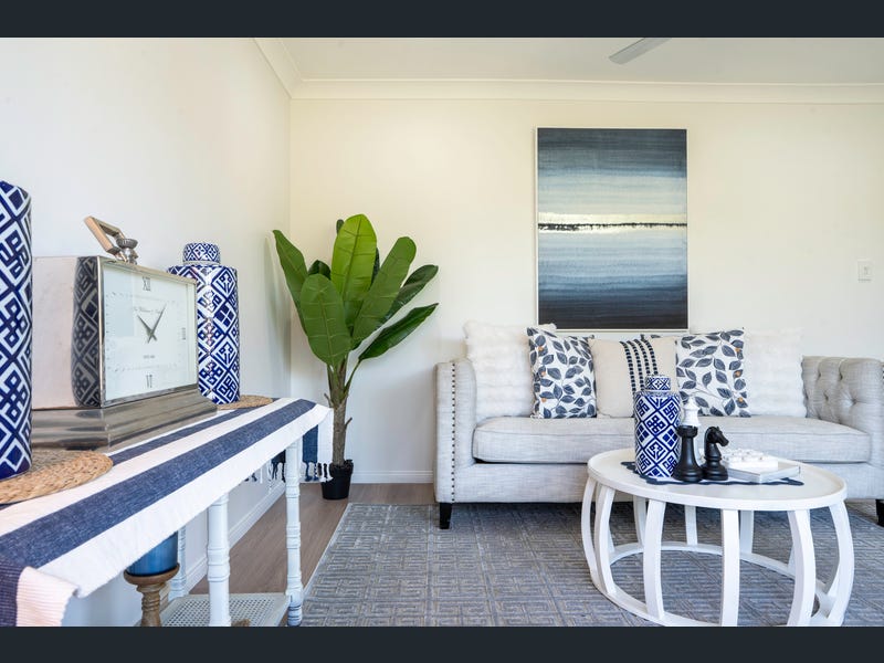 2 Chatfield Close, Oxley