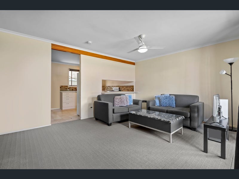 3/2 Heather Street, Logan Central