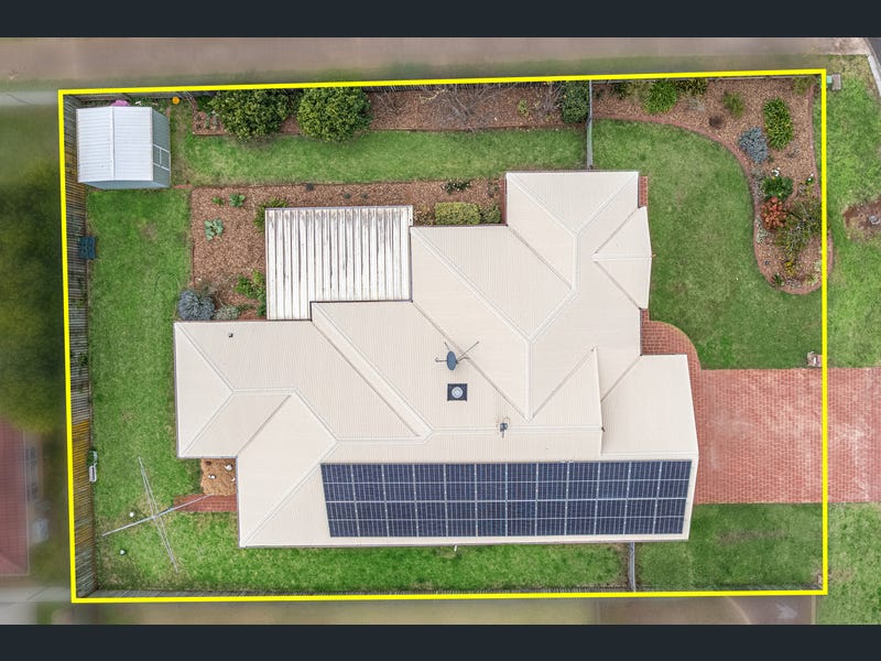 7 Lobwein Court, Middle Ridge