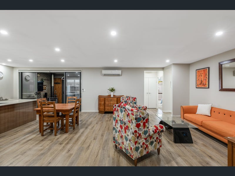 2/40 Brimblecombe Drive, Middle Ridge