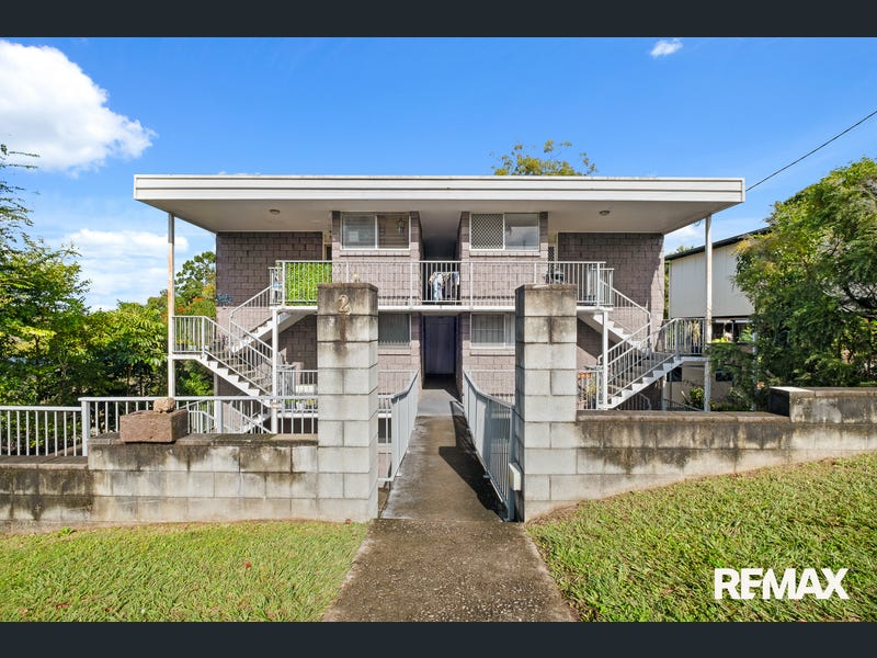 2/2 Sapphire Drive, Nambour