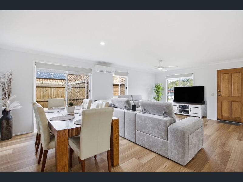 19 Fairweather Drive, Parkwood