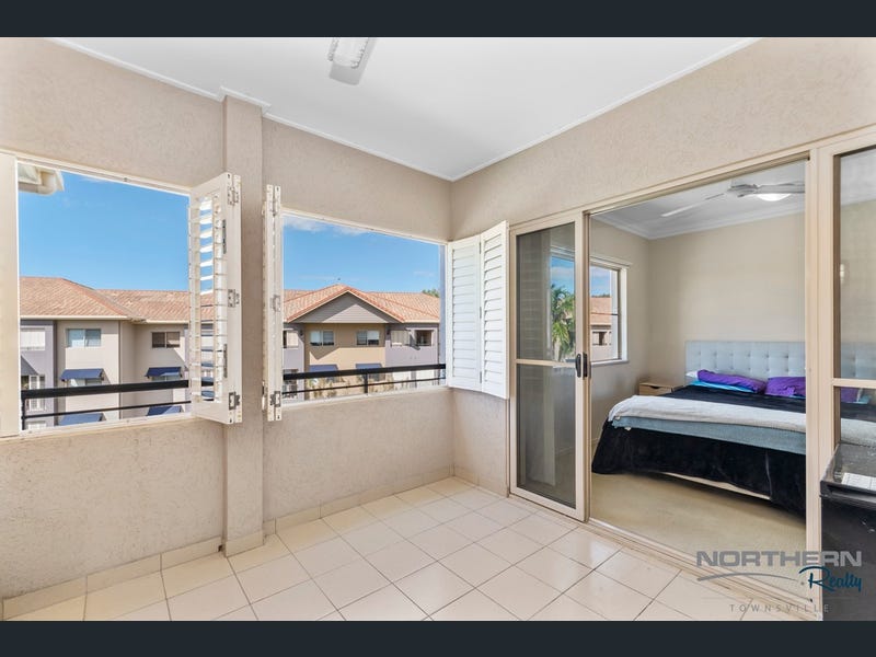 310/41-51 Oonoonba Road, Idalia