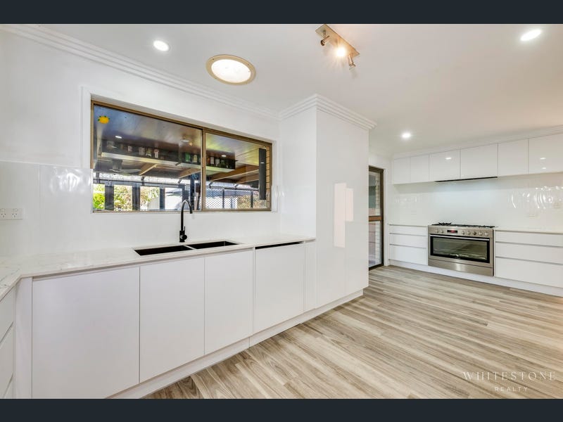 10 Brady Street, Avenell Heights