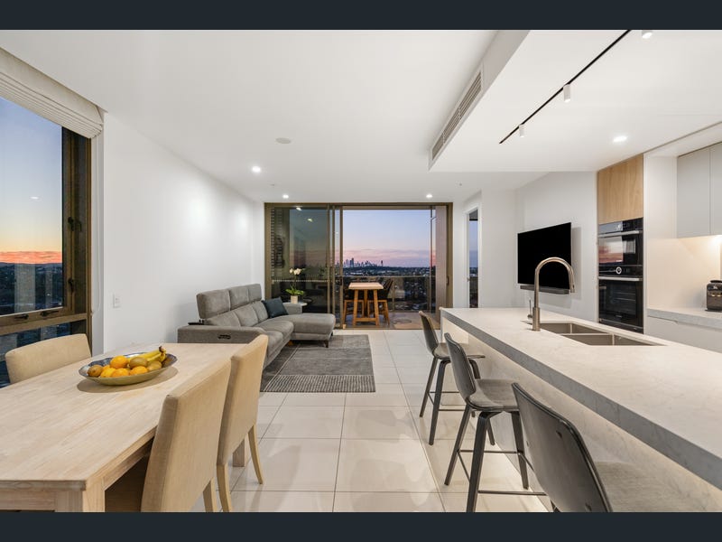 50/20 Executive Drive, Burleigh Waters