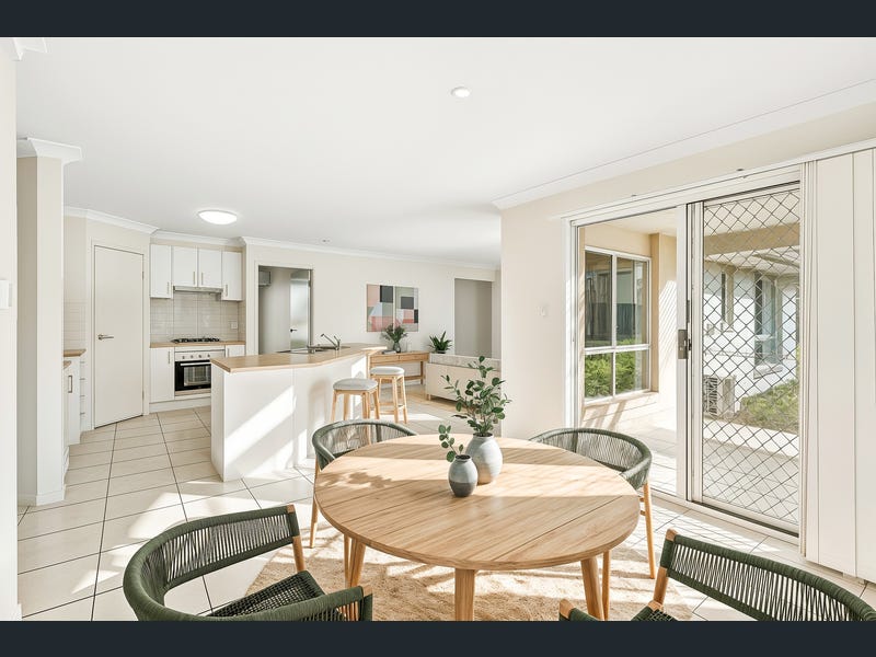 34 O'Neill Place, Marian