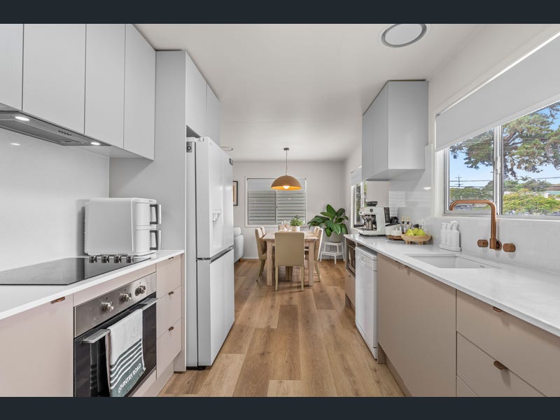 29 Tingalpa Street, Wynnum West