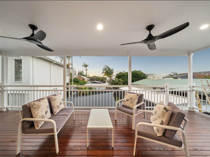 12 Fourth Avenue, Scarborough