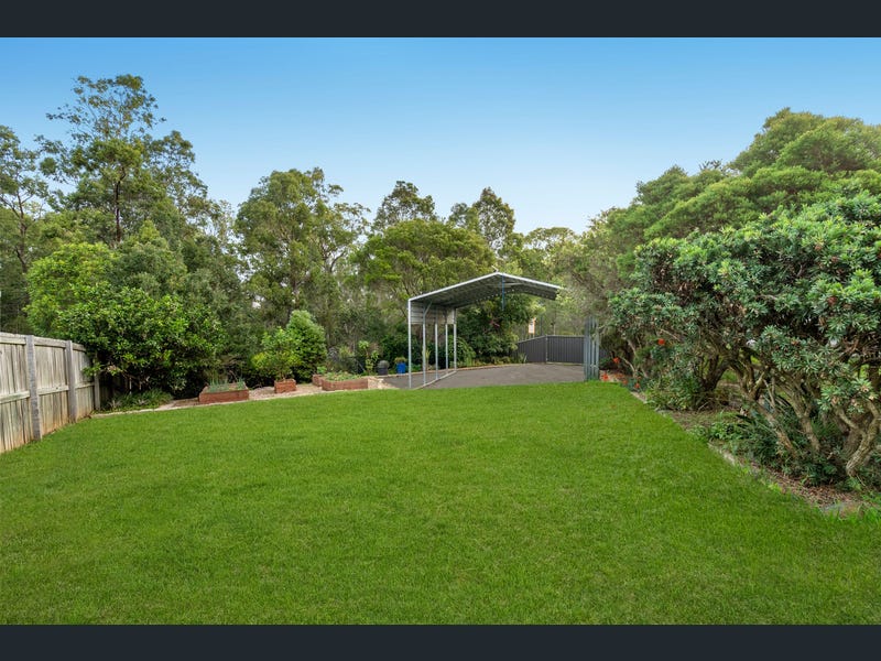 60 Saint Augustines Drive, Augustine Heights