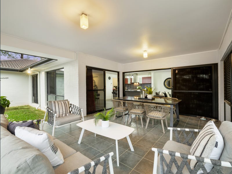 27 Quinn Close, Augustine Heights