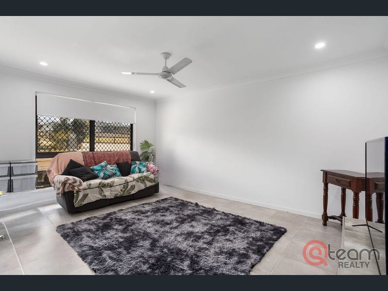 32 Harvest Road, Meringandan West