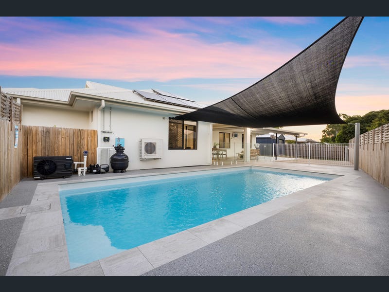 1 Lochern Way, Bushland Beach