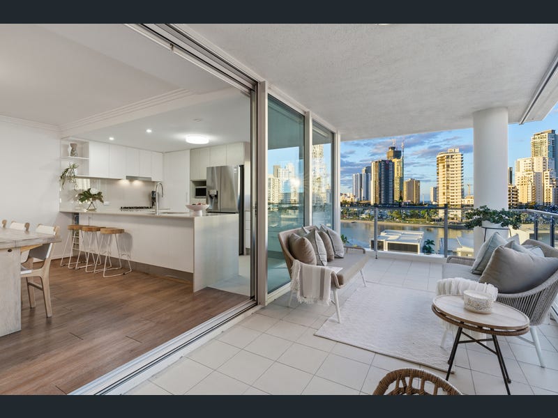 48/53 Darrambal Street, Chevron Island
