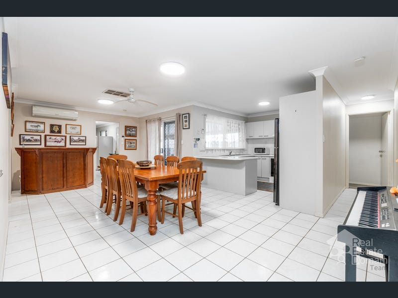 8 Perentie Street, Regents Park