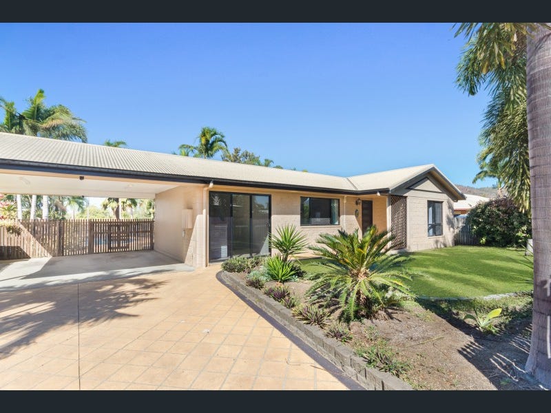 12 McCullough Court, Annandale