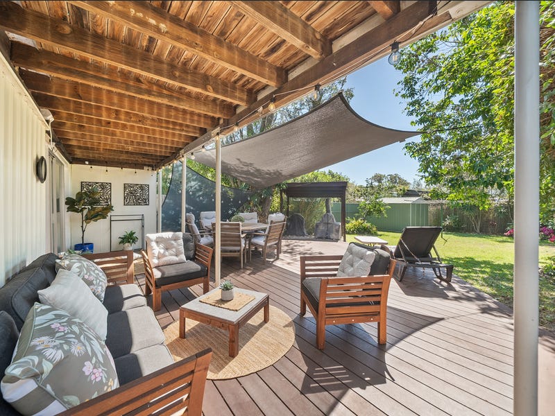 2 Hinton Street, Redcliffe