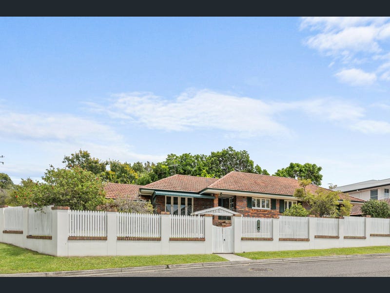 100 Christian Street, Clayfield