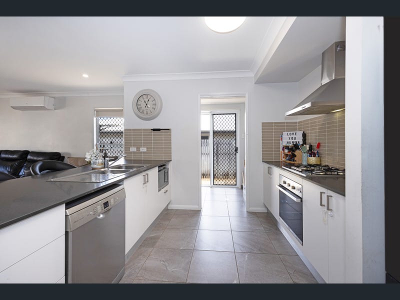 21 Mesa Circuit, Cosgrove