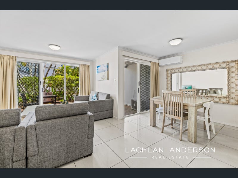 23/2 Landsborough Parade, Golden Beach