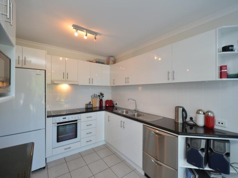 10/6 Hale Street, Townsville City