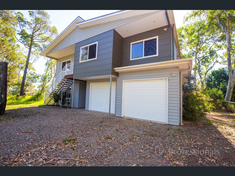 17 High Central Road, Macleay Island