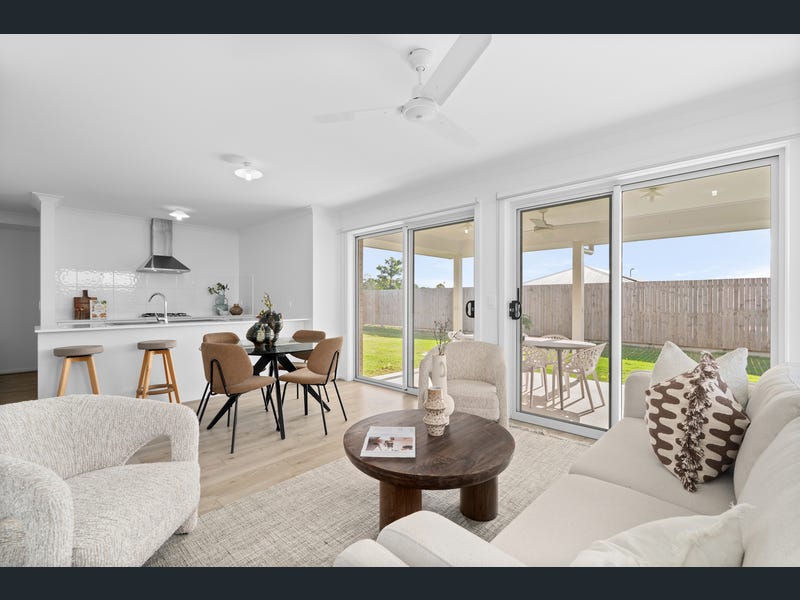 1 Redberry Crescent, Morayfield