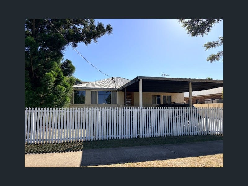1/57 Marian Street, Miles