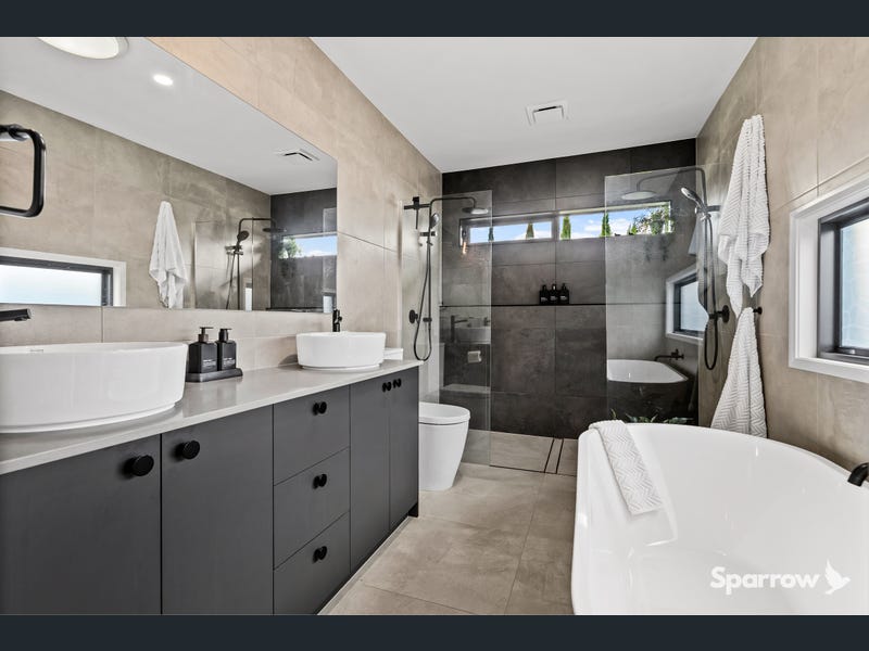 46 Discovery Boulevard, Bahrs Scrub
