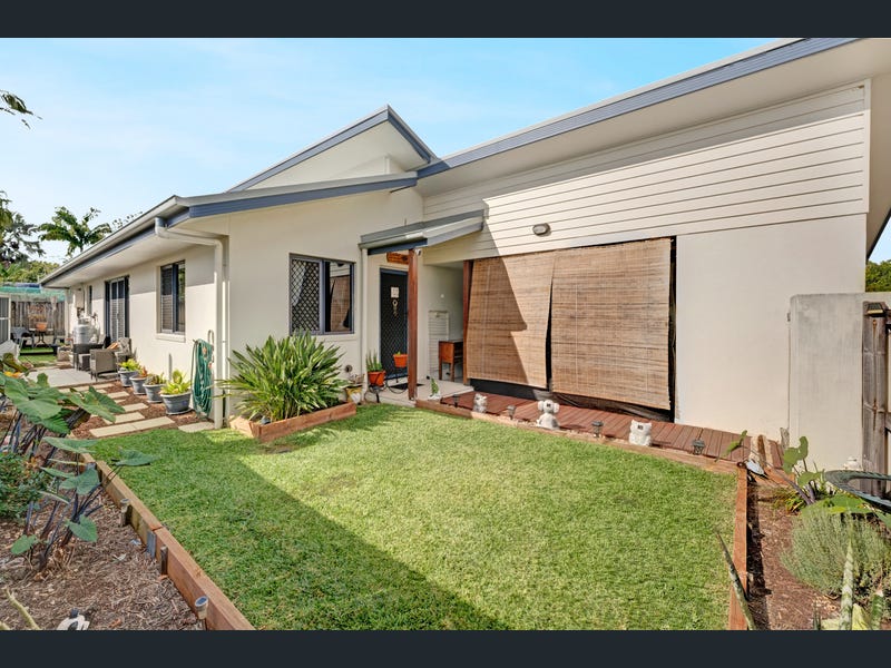 1/10 Coolum Court, Blacks Beach