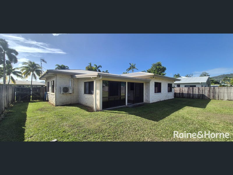 6 Middlemiss Street, Mossman