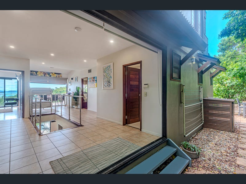Sovereign Place/3 Marina Drive, Hamilton Island