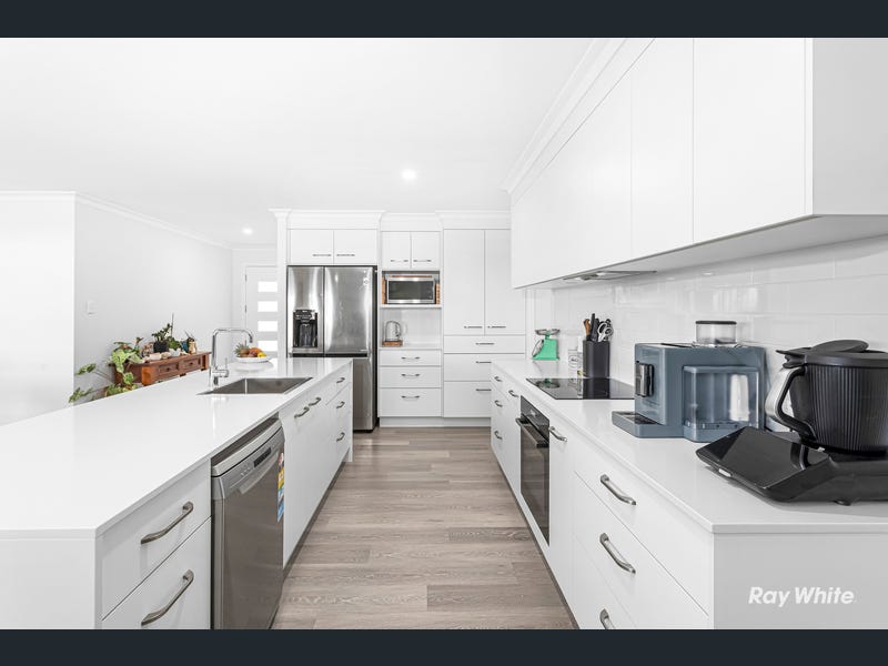 12 Valley Place, Hidden Valley