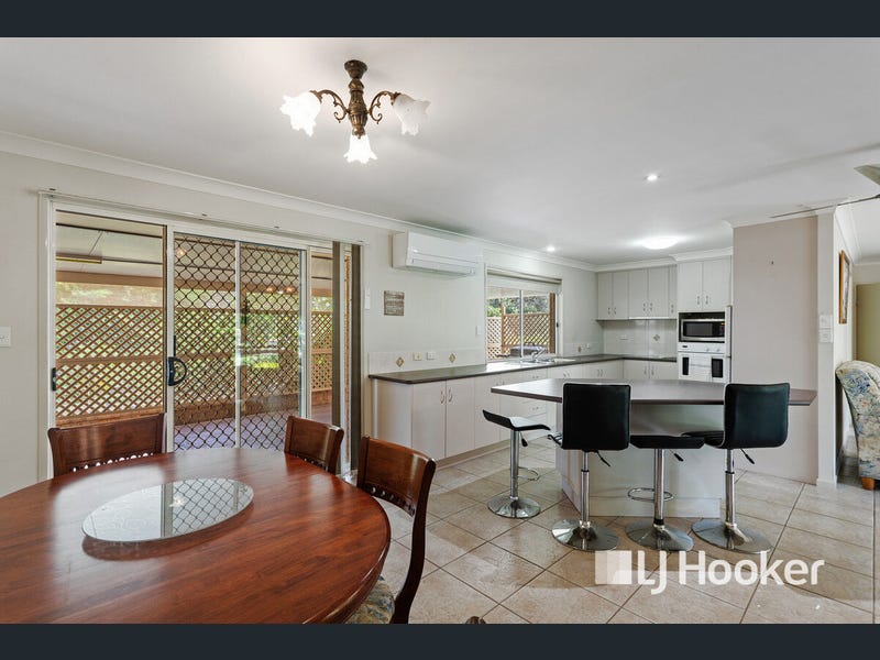15 Raymont Drive, Glenore Grove