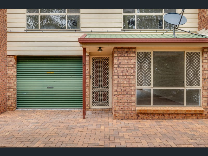 2/355 Tor Street, Wilsonton